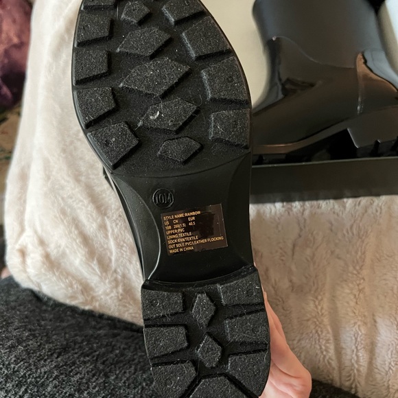 Kate Spade Black Rainboots - Picture 8 of 9